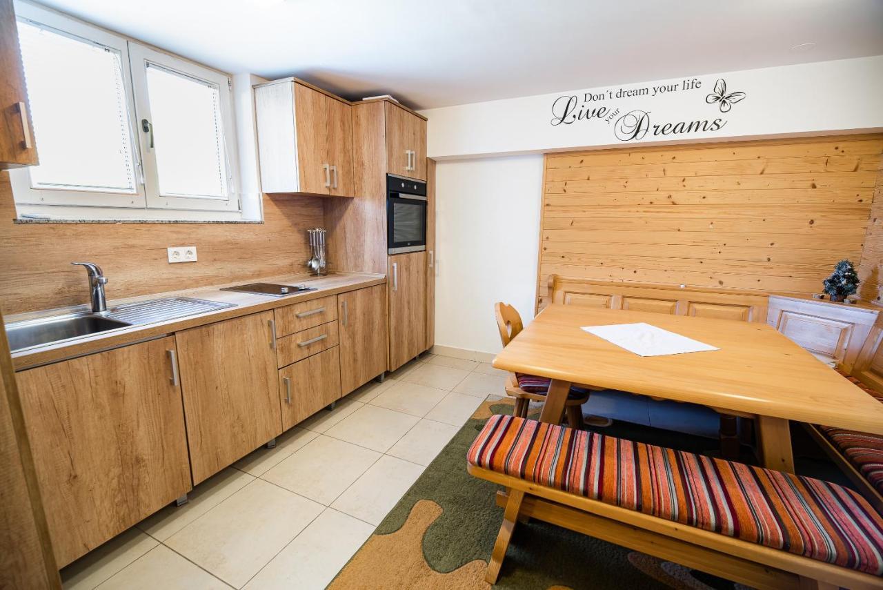 Apartments Zvoh, Krvavec, Ski-In, Ski-Out 戈雷尼斯卡地区采尔克列 外观 照片