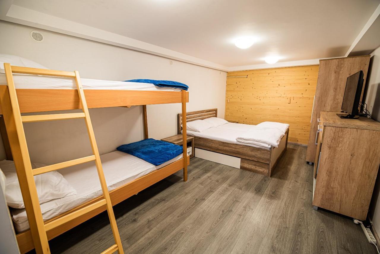 Apartments Zvoh, Krvavec, Ski-In, Ski-Out 戈雷尼斯卡地区采尔克列 外观 照片
